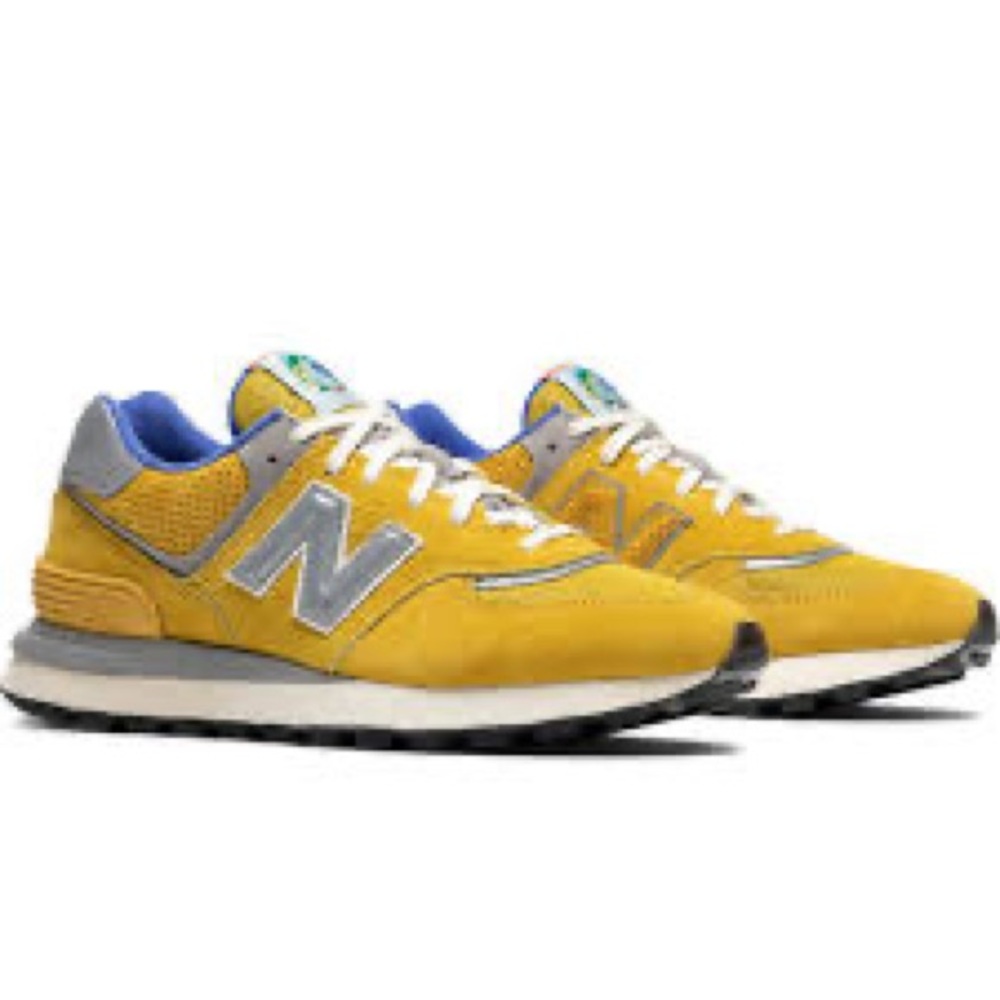 Size 6.5M Bodega x New Balance 574.